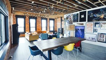 1 bedroom, Frette Italian sheets, premium bedding, down comforters