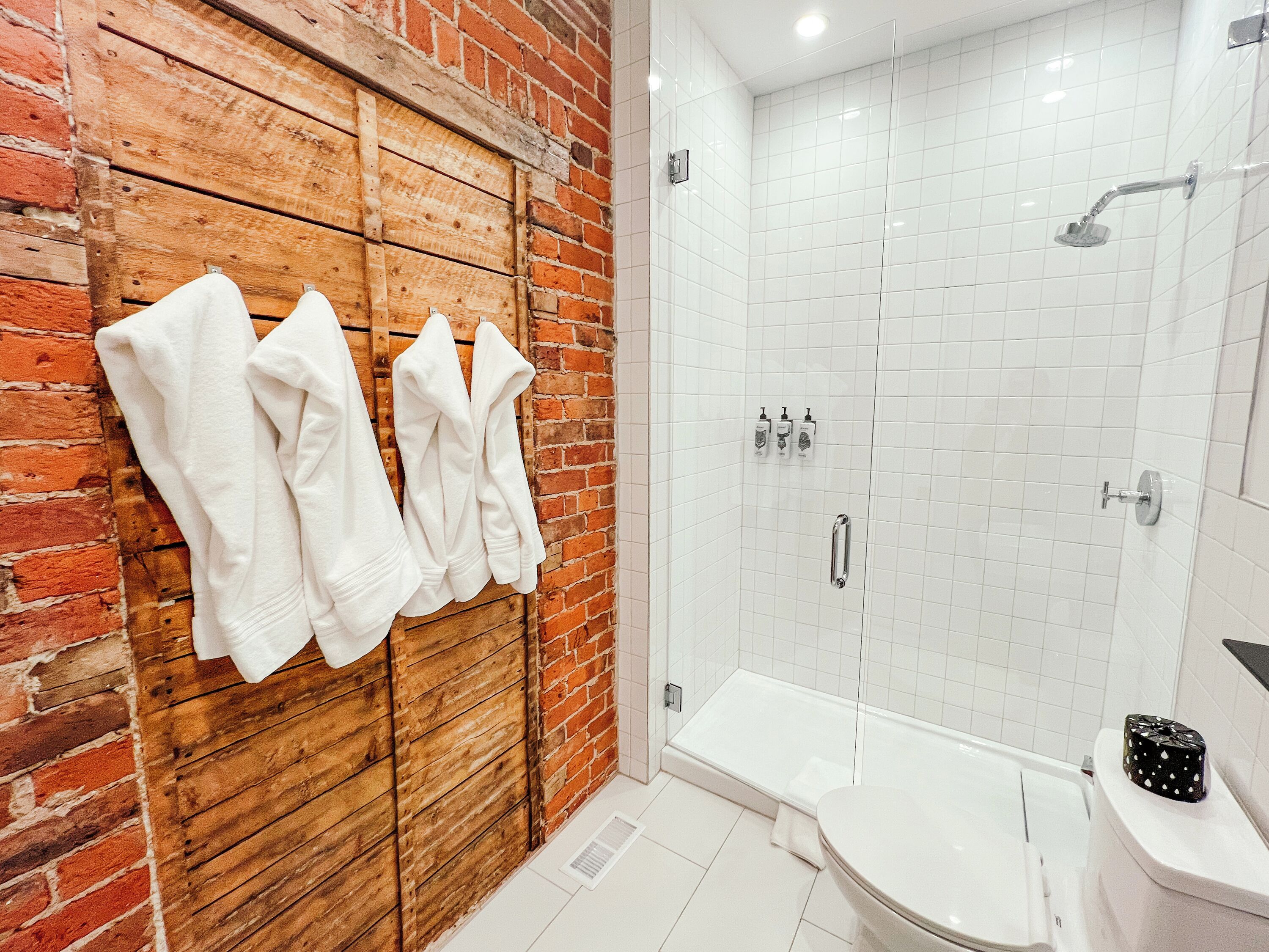 Signature Loft, Multiple Beds | Bathroom | Designer toiletries, hair dryer, towels, soap