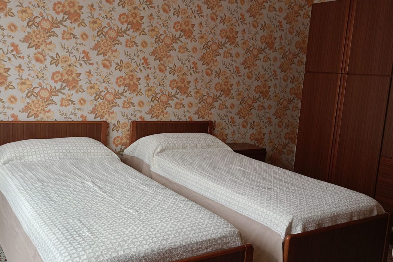 3 habitaciones y ropa de cama 