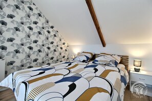 2 habitaciones, tabla de planchar con plancha y wifi gratis 