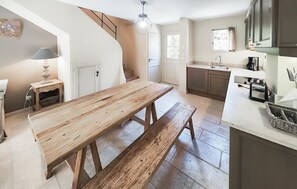 Fridge, oven, stovetop, dishwasher - 2 bedroom gorgeous home in Saint-Laurent-de-la-Ca (Saint-Laurent-de-la-Ca)