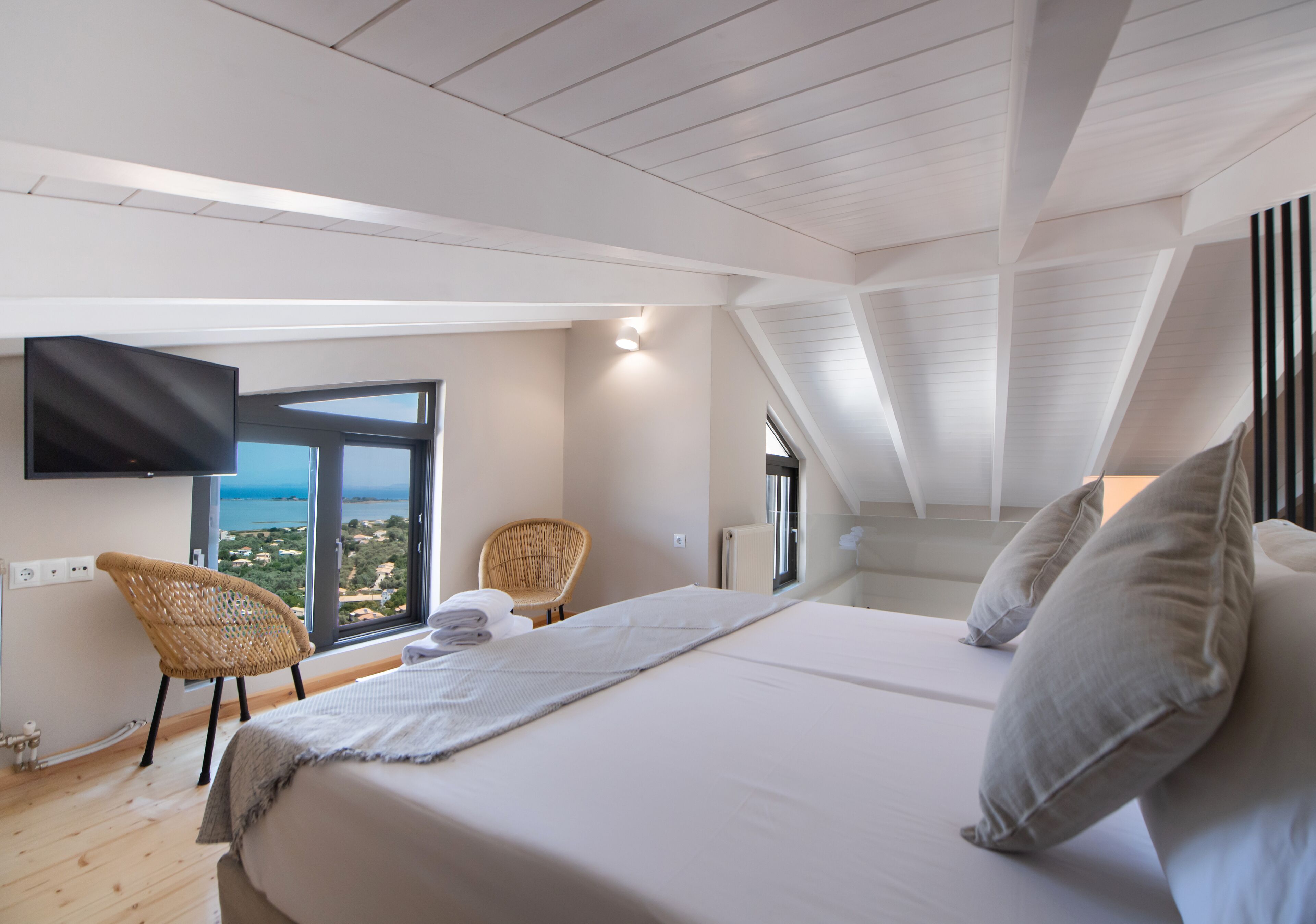 行政复式 | 2 多间卧室、埃及棉床单、高档床上用品、特色装修