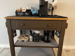 Interior - Backyard , washer and dryer, four smart
TVs°Full Kitchen°free Parking°King (South Daytona)