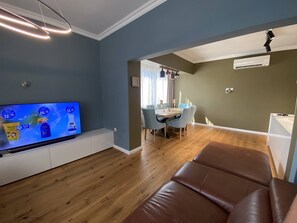 Smart TV, aparelho de som, monitores de computador, impressoras