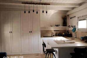 Refrigerador, horno, placa de cocina, lavavajillas