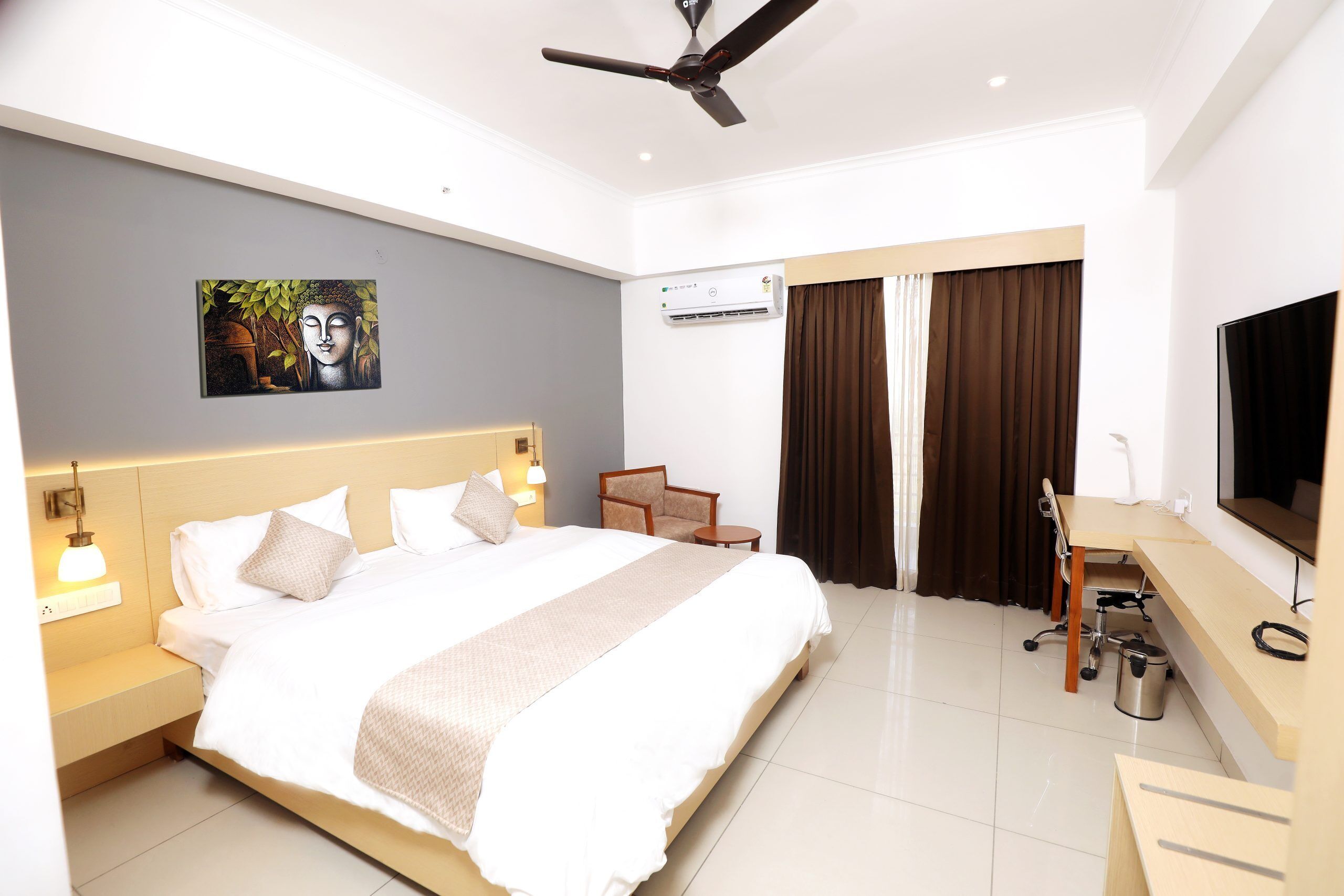 Superior Room, City View | 1 bedroom, iron/ironing board, free WiFi