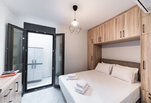 Superior Studio Suite | Egyptian cotton sheets, premium bedding, memory foam beds