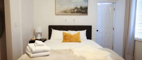 1 bedroom, desk, iron/ironing board, free WiFi