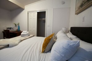 1 bedroom, desk, iron/ironing board, free WiFi