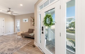 المنشأة من الداخل