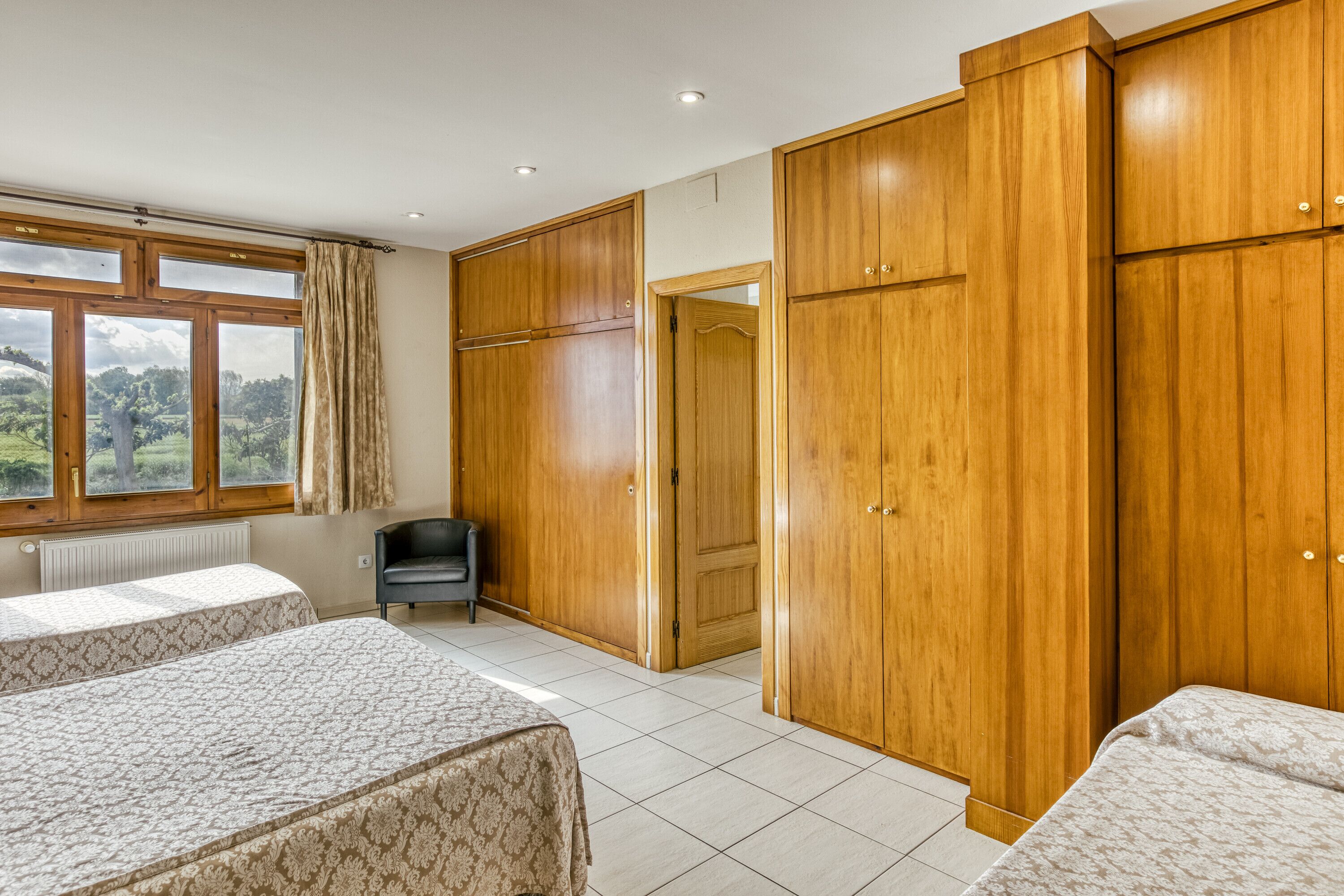 5 slaapkamers, gratis wifi, beddengoed, rolstoeltoegankelijk