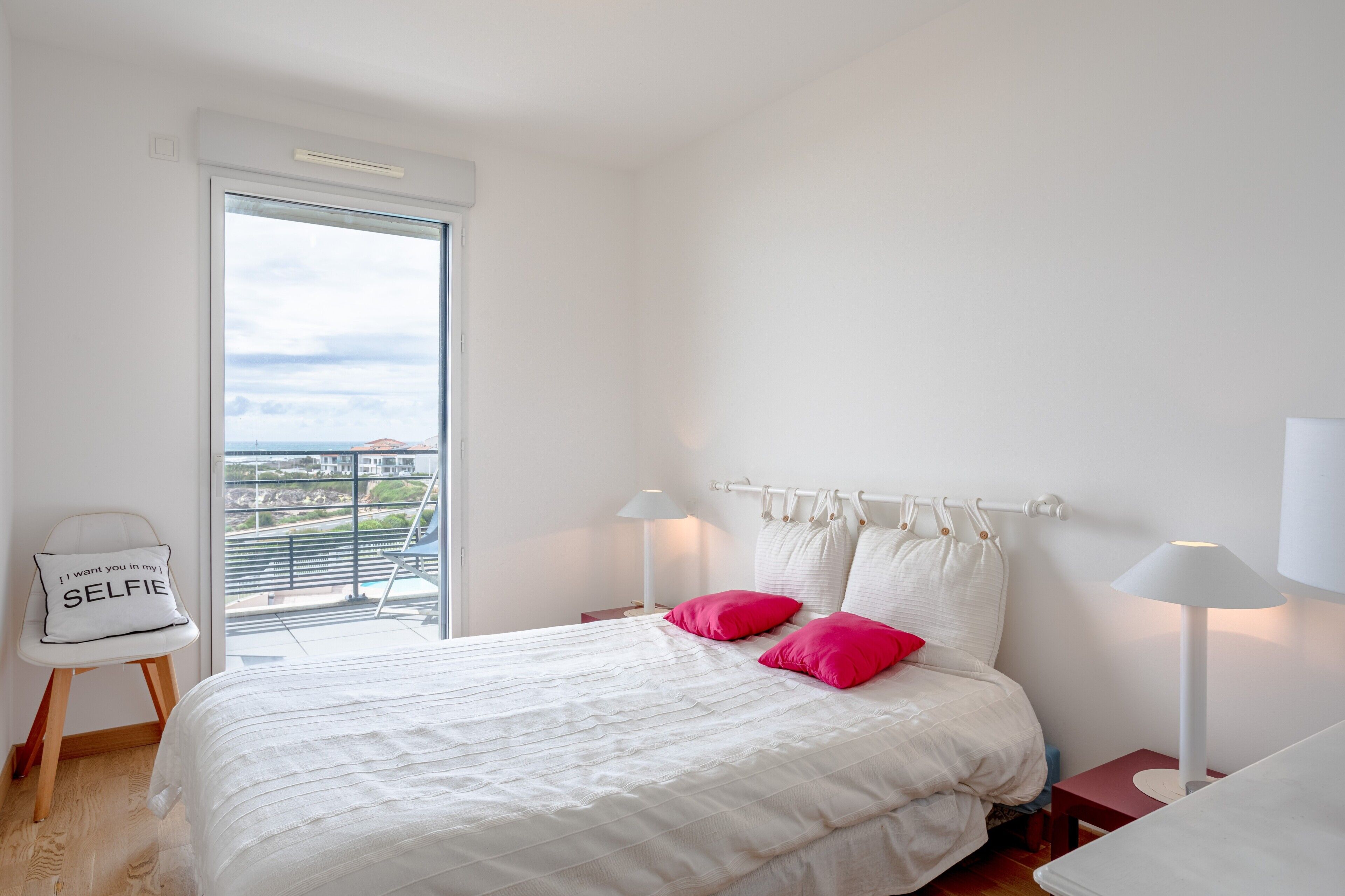 2 bedrooms, iron/ironing board, free WiFi