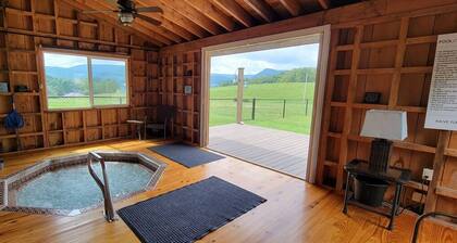Spacious Mountain Retreat – Sleeps 12 – Pool, Hot Tub, Peaceful & Beautiful!