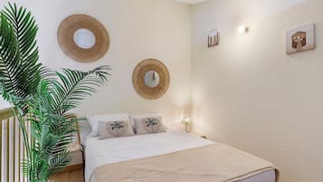 2 Schlafzimmer, Bügeleisen/Bügelbrett