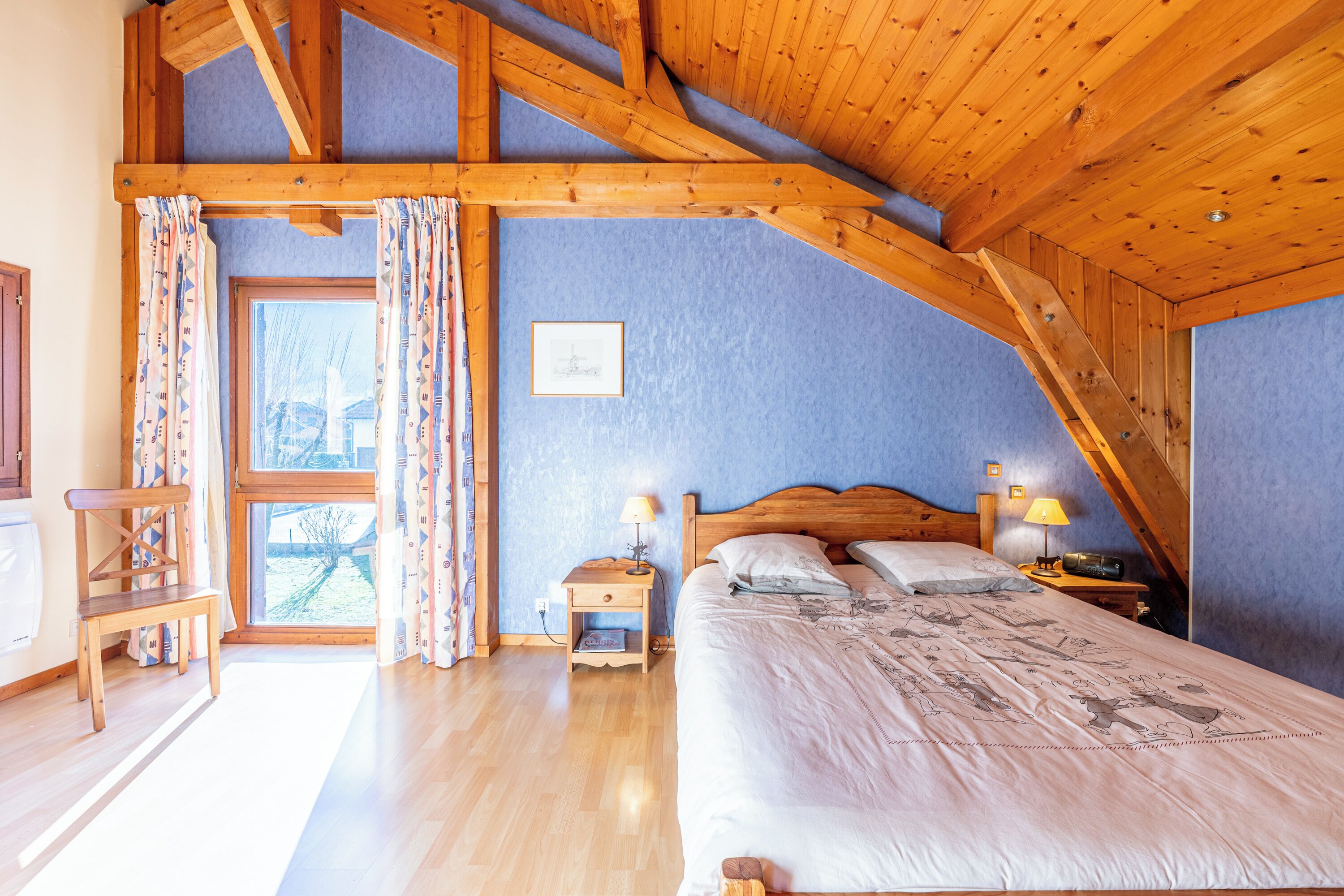 5 bedrooms, iron/ironing board, free WiFi, bed sheets