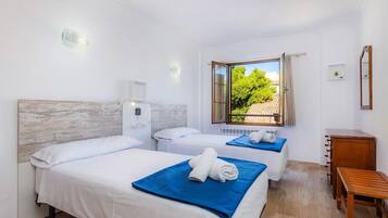 6 chambres, fer et planche Ă repasser, Wi-Fi gratuit, draps fournis