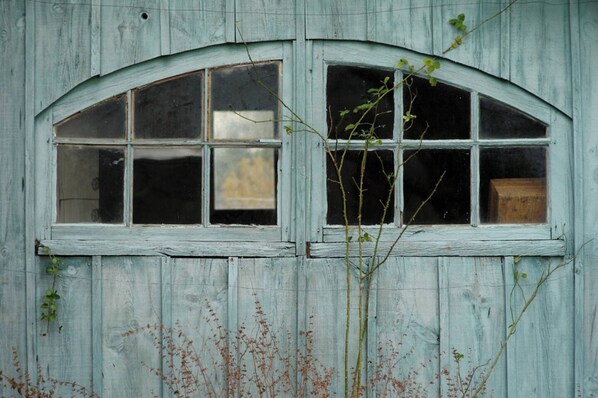 Exterior detail - Country House 'Les Hauts De Thiers' with Mountain View, Private Garden and Wi-Fi (thiers)