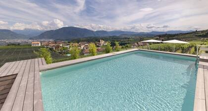 Appartement de vacances 'Weingut Zail' avec vue sur la montagne, Wi-Fi et climatisation
