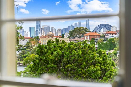 Harbour Bridge View 2BR Resort