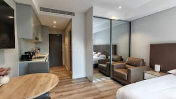 1 bedroom, desk, iron/ironing board, WiFi