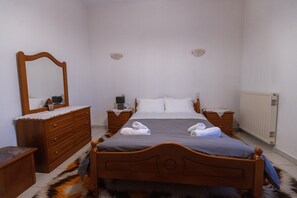 3 habitaciones, tabla de planchar con plancha y wifi gratis 