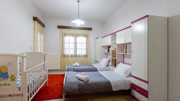 3 habitaciones, tabla de planchar con plancha y wifi gratis