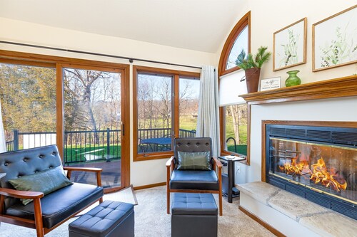 Creekwood Pines | 2 Kings + Private Baths | 12th Fairway · Fireplace · Deck