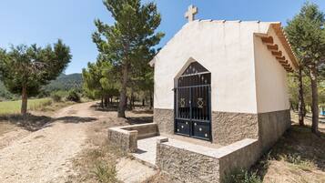 Enceinte de lâhĂ©bergement