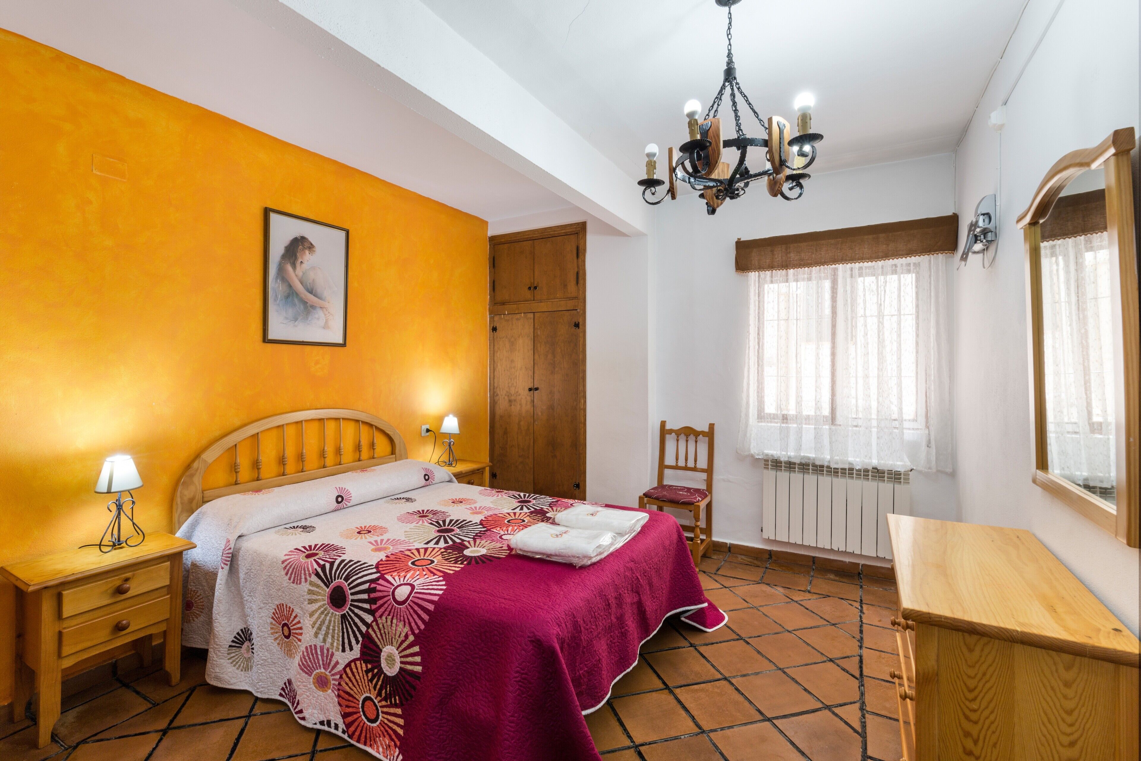 3 bedrooms, free WiFi, bed sheets