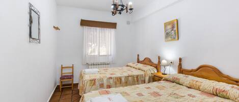 3 chambres, accĂšs au Wi-Fi (inclus), literie fournie