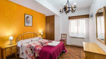 3 bedrooms, free WiFi, bed sheets