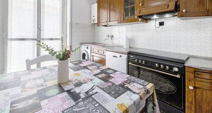 Appartement 'Casa Grace - Casa Al Mare' avec vue sur les montagnes, balcon et Wi-Fi