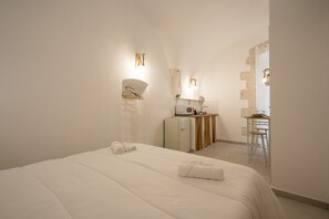 1 quarto, Wi-Fi de cortesia, roupa de cama