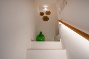 Interior - 'Ambra' Room with Balcony (Castellana Grotte)
