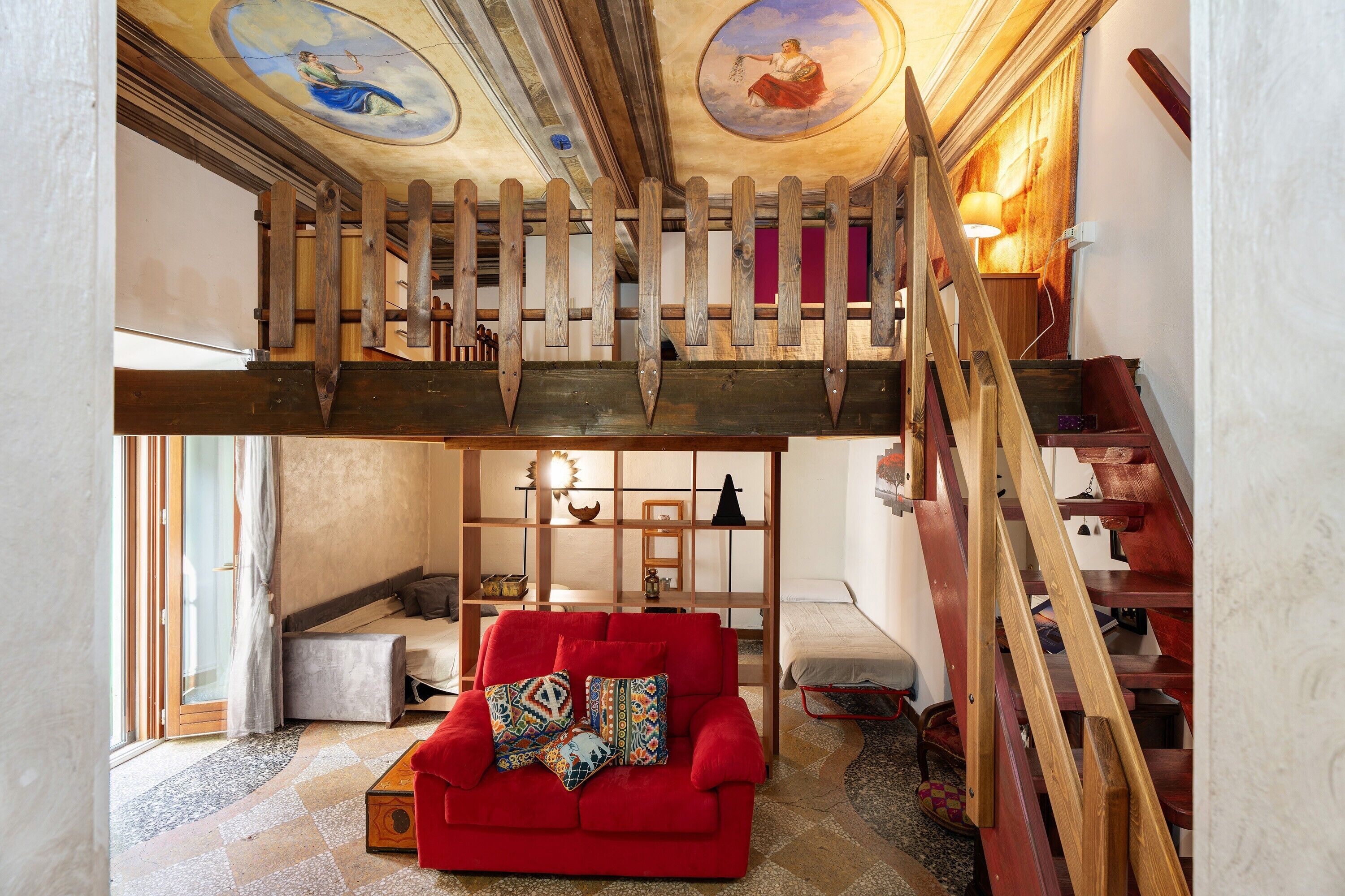 Een televisie en een dvd-speler