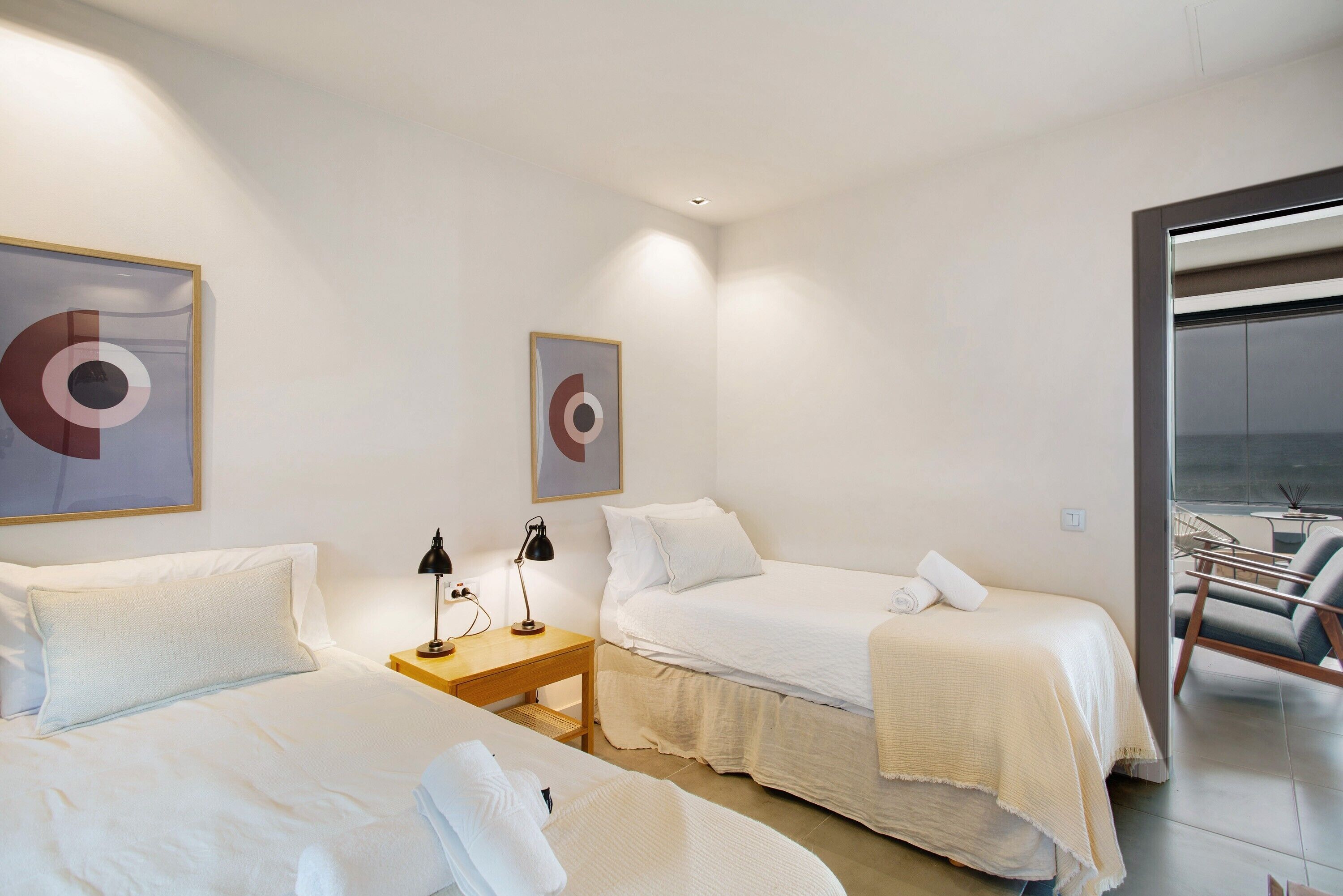 2 dormitorios, tabla de planchar con plancha, wifi gratis y ropa de cama