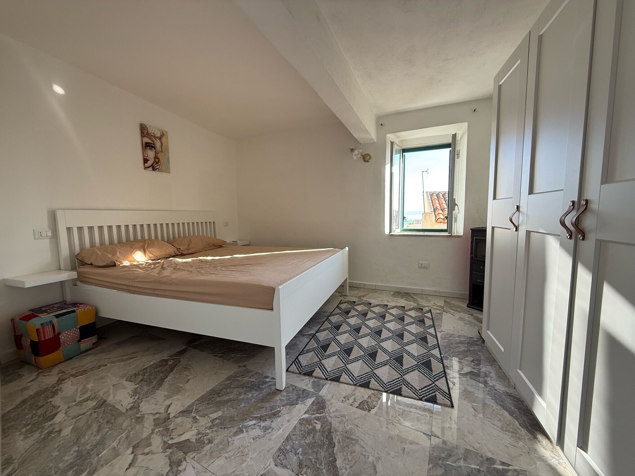 2 soverom, strykejern/-brett, wi-fi (inkludert) og sengetøy