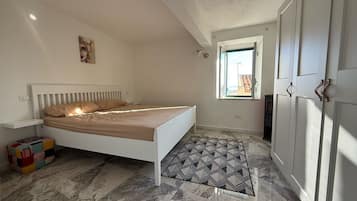 2 camere, ferro/asse da stiro, Wi-Fi gratuito, lenzuola