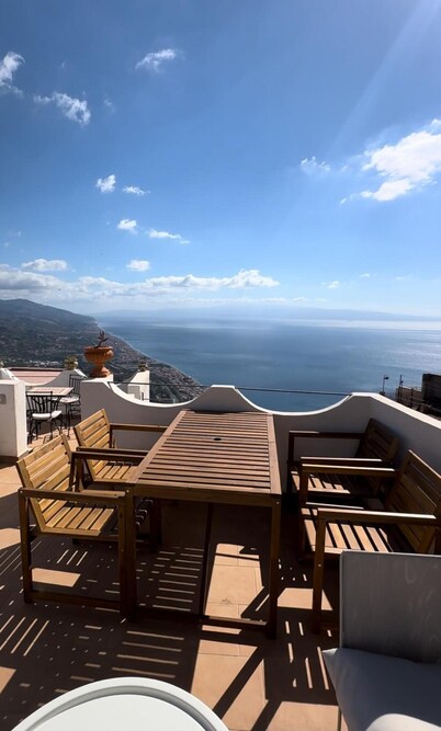 Holiday Home 'Casa Mark' with Sea View, Wi-Fi and Air Conditioning