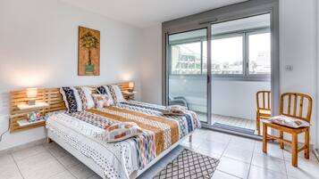 1 bedroom, free WiFi, bed sheets