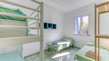 2 chambres, fer et planche Ă repasser, Wi-Fi gratuit, draps fournis