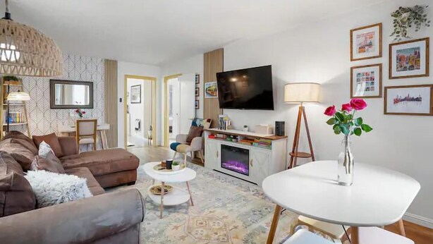 Leilighet – deluxe, 2 soverom, privat bad, ved stranden | Oppholdsområde