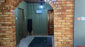 Deluxe Apartment | Terrace/patio - Cozy Bricks Apartment (Obomeng)