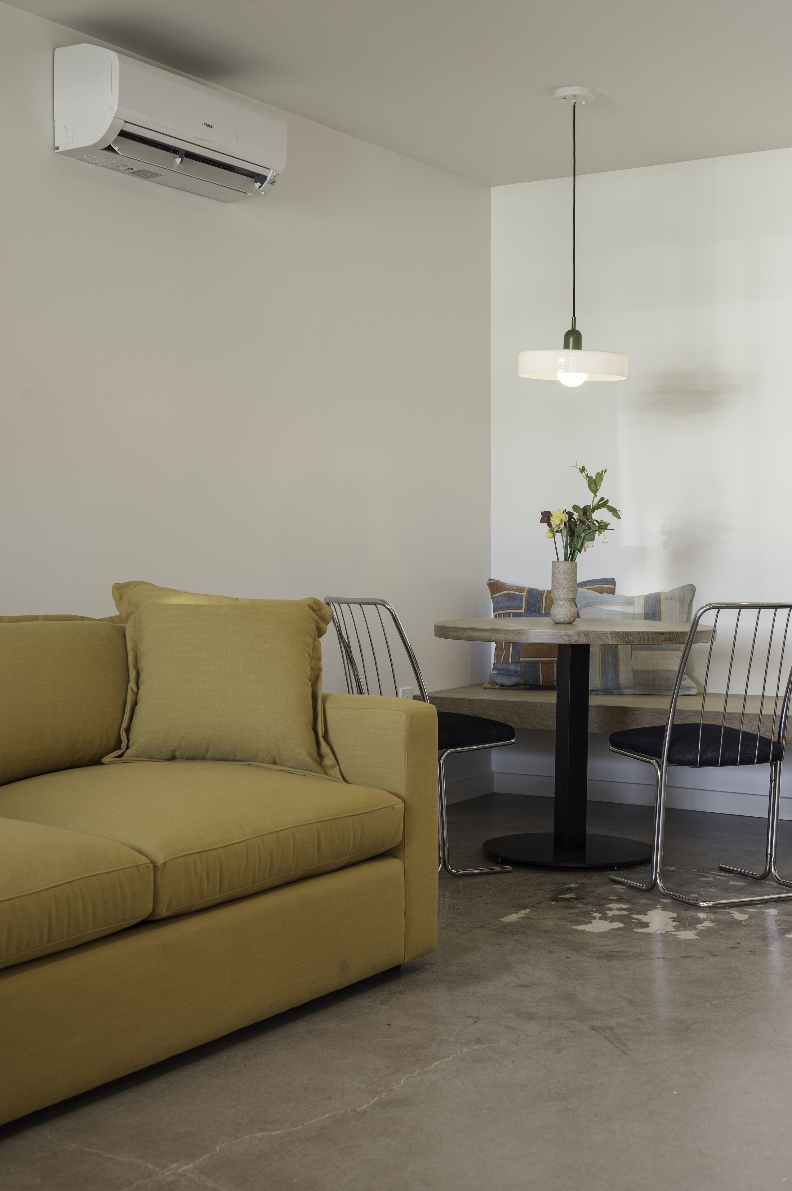 48-inch flat-screen TV with cable channels, Netflix, Hulu