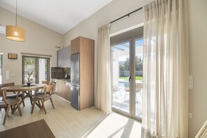Luxury Villa | Living area | 43-inch Smart TV with digital channels - Stone and Sea Villas (Lefkada)