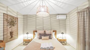 Luxury Villa | 2 bedrooms, Egyptian cotton sheets, premium bedding, in-room safe