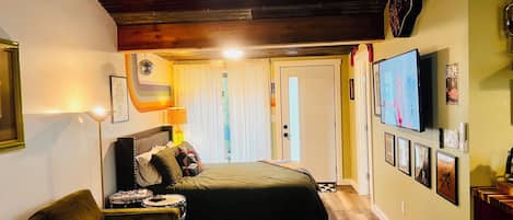 1 bedroom, free WiFi, bed sheets