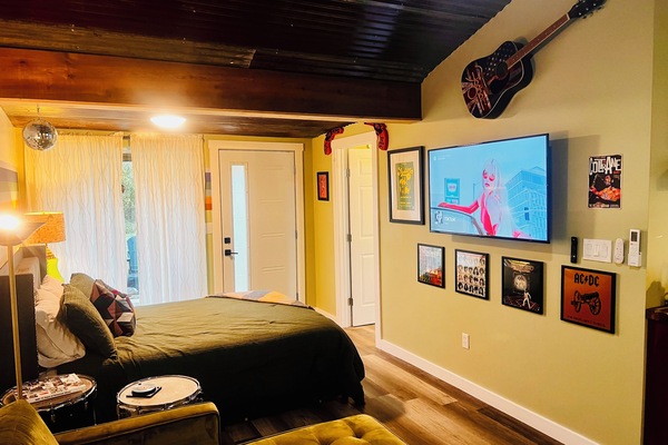 1 bedroom, free WiFi, bed sheets