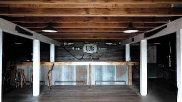 Bar (en el alojamiento)