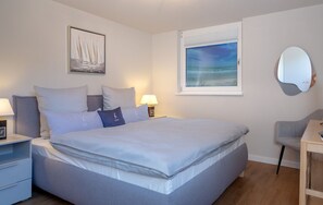 3 bedrooms, WiFi, bed sheets